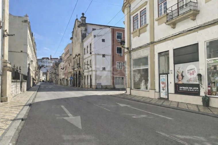 Prédio para Venda em Sé Nova, Santa Cruz, Almedina e São Bartolomeu Foto 2