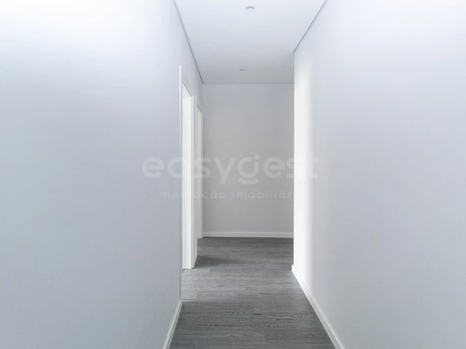 Apartamento T3 para Venda em Quelfes Foto 22