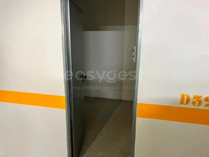 Apartamento T3 para Venda em Quelfes Foto 38