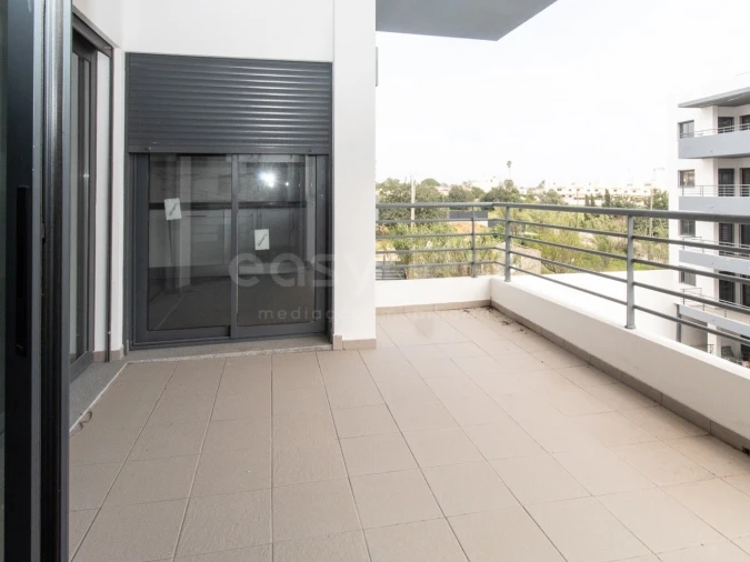 Apartamento T3 para Venda em Quelfes Foto 14