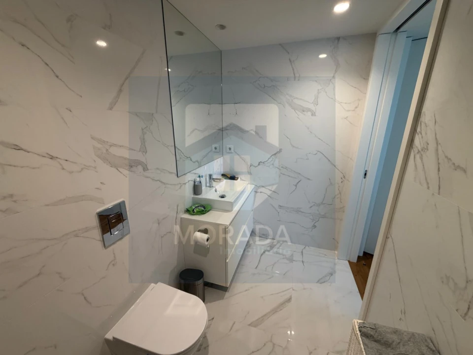 Apartamento T2 para Venda em Oliveira do Douro Foto 9