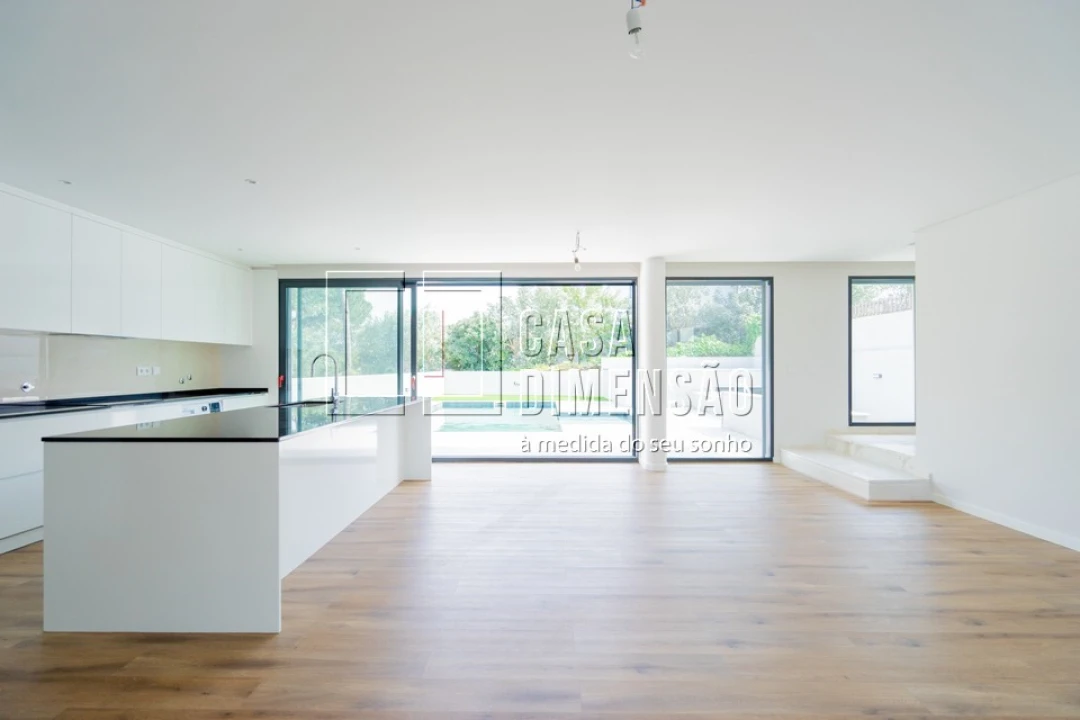 Moradia T3 para Venda em Barcarena Foto 7