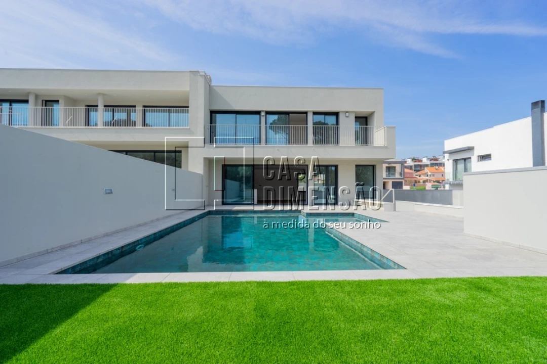 Moradia T3 para Venda em Barcarena Foto 98