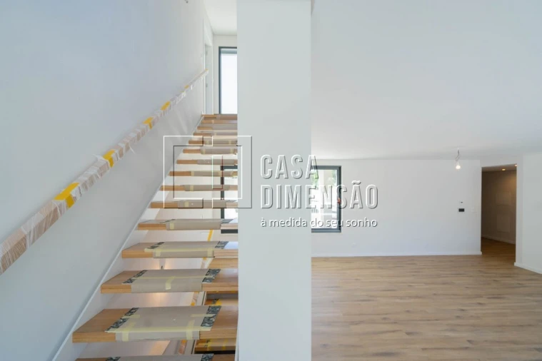 Moradia T3 para Venda em Barcarena Foto 25