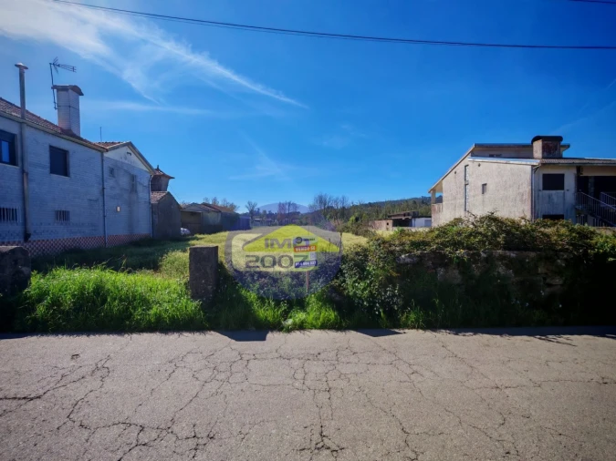 Terreno para Venda em Lobão, Gião, Louredo e Guisande