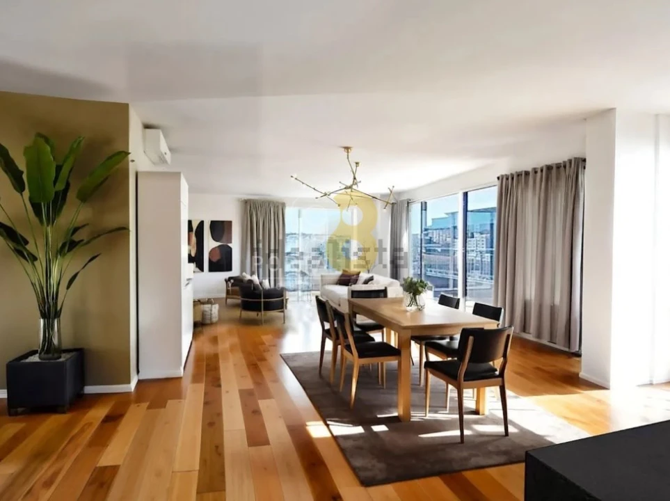 Apartamento T4 para Venda em Matosinhos e Leça da Palmeira Foto 1