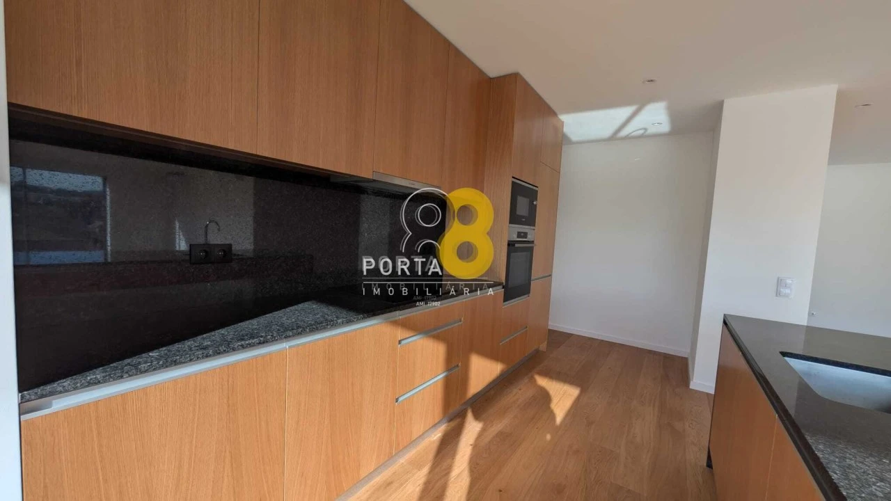 Apartamento T4 para Venda em Matosinhos e Leça da Palmeira Foto 5