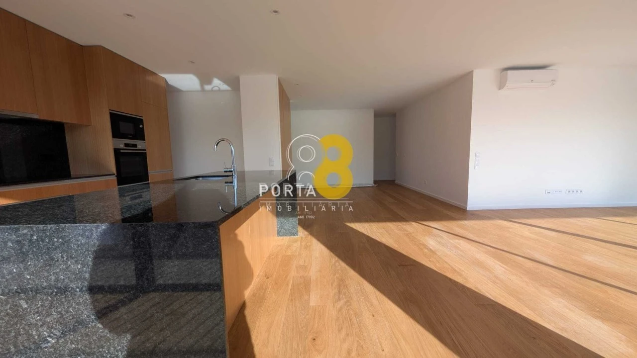 Apartamento T4 para Venda em Matosinhos e Leça da Palmeira Foto 11