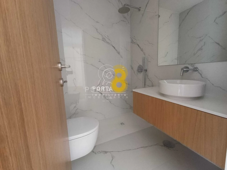 Apartamento T4 para Venda em Matosinhos e Leça da Palmeira Foto 19