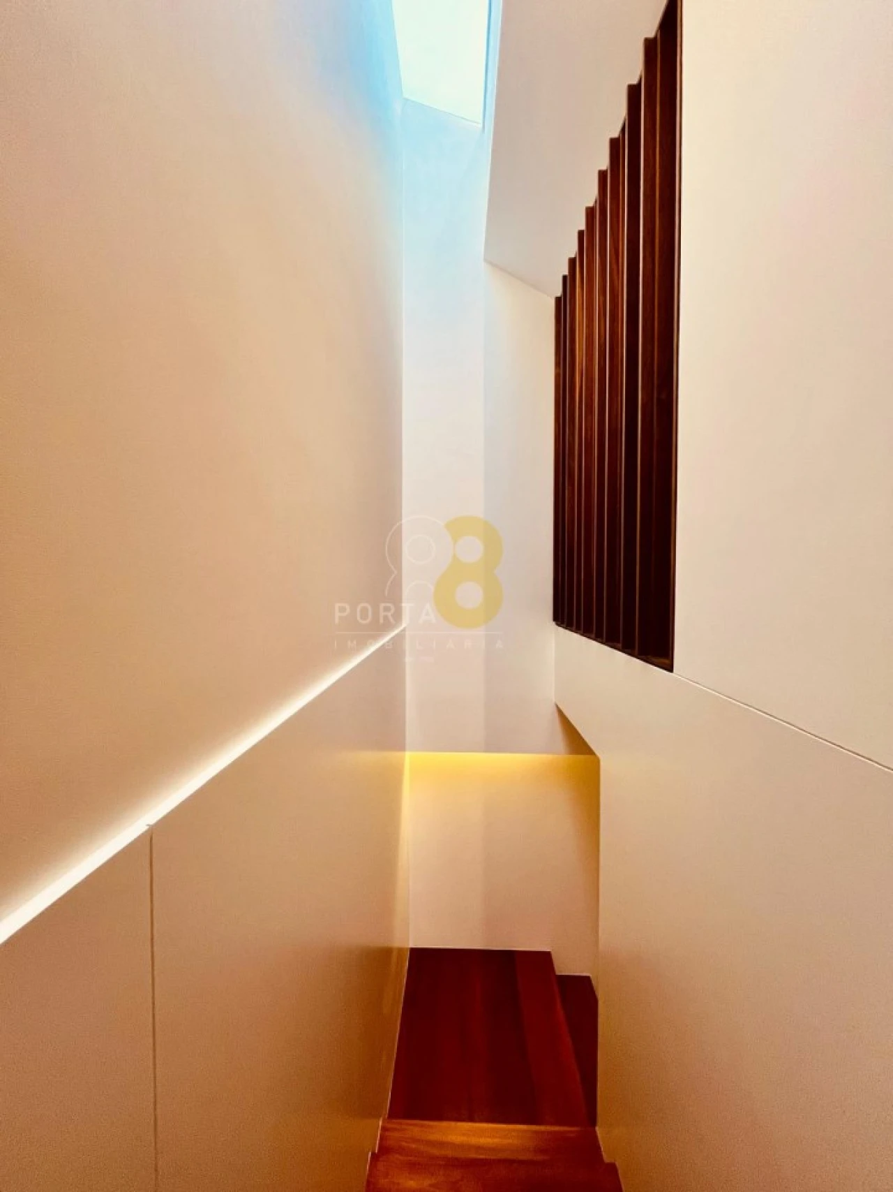 Apartamento T4 para Arrendamento em Lordelo do Ouro e Massarelos Foto 15