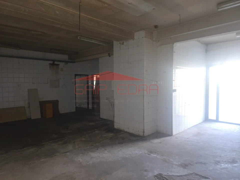 Loja para Venda em Campanhã Foto 16