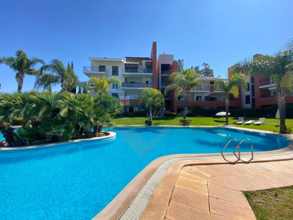 Apartamento T2 para Venda em Quarteira Foto 36