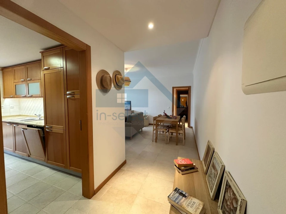 Apartamento T2 para Venda em Quarteira Foto 3