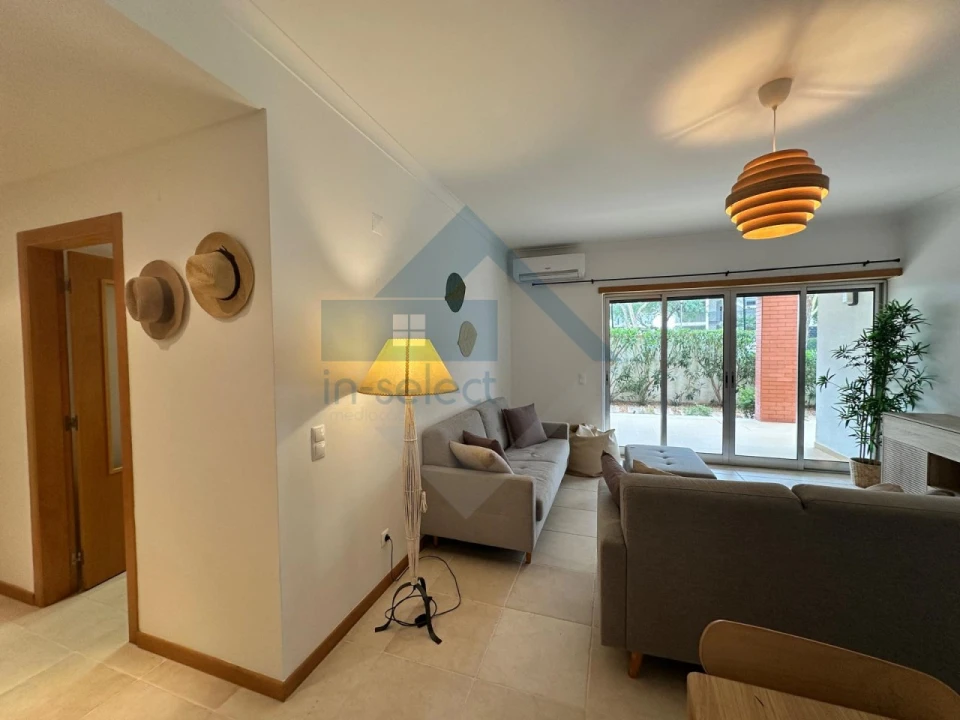 Apartamento T2 para Venda em Quarteira Foto 10