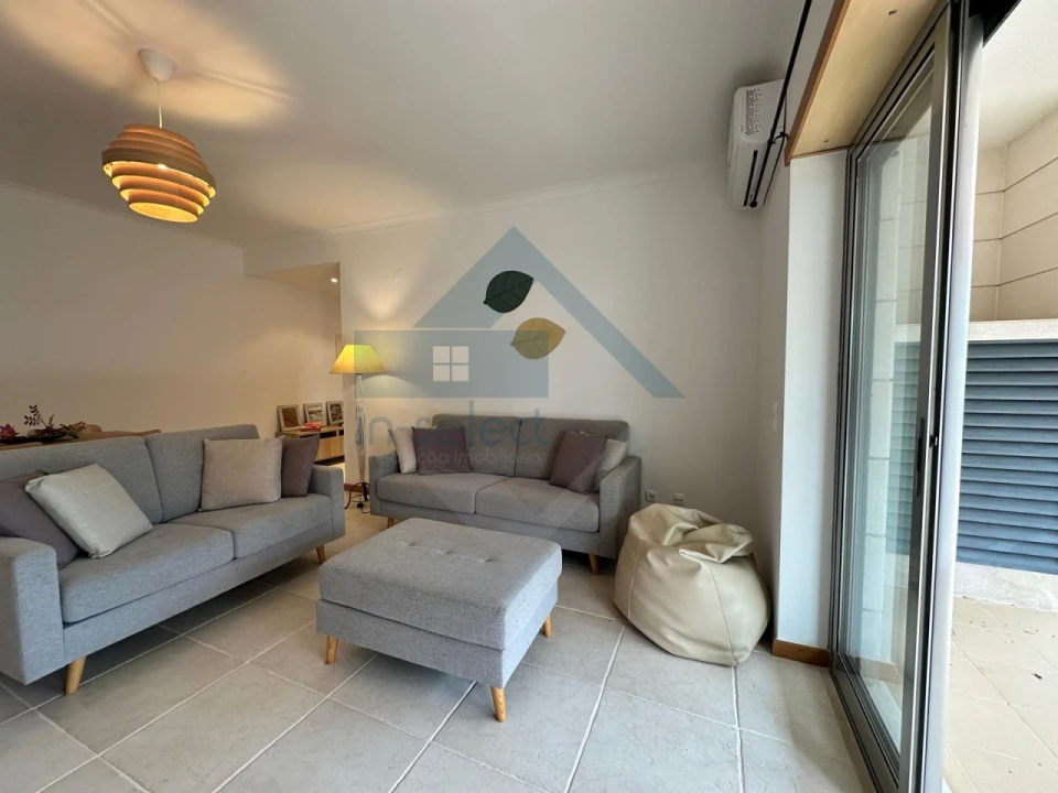 Apartamento T2 para Venda em Quarteira Foto 14