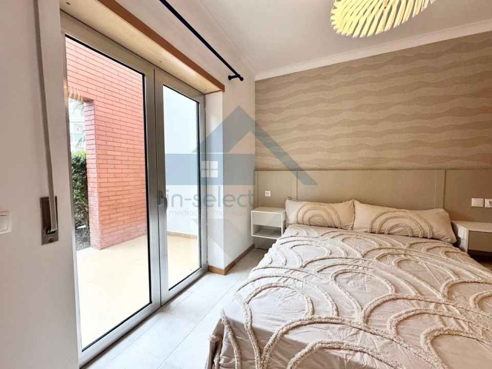 Apartamento T2 para Venda em Quarteira Foto 16