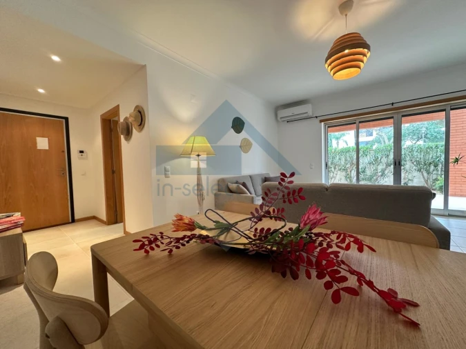 Apartamento T2 para Venda em Quarteira Foto 6