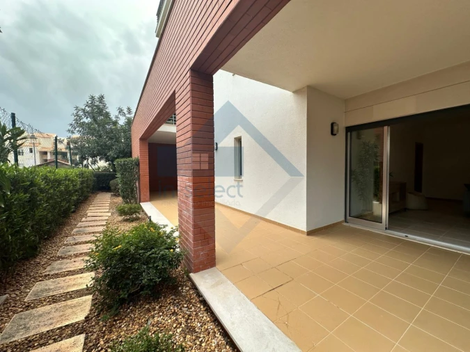 Apartamento T2 para Venda em Quarteira Foto 18