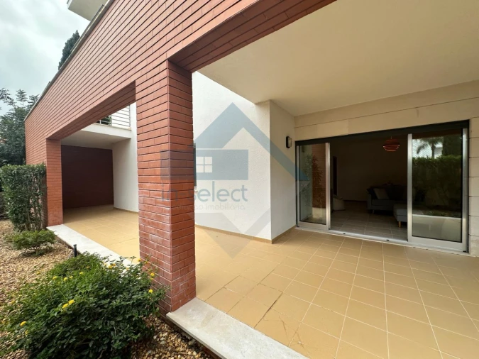 Apartamento T2 para Venda em Quarteira Foto 23