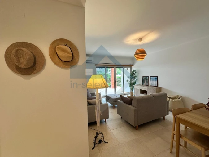 Apartamento T2 para Venda em Quarteira Foto 31