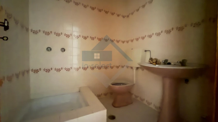 Apartamento T2 para Venda em Quarteira Foto 5