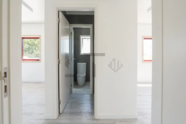 Prédio para Arrendamento em Alfragide Foto 70