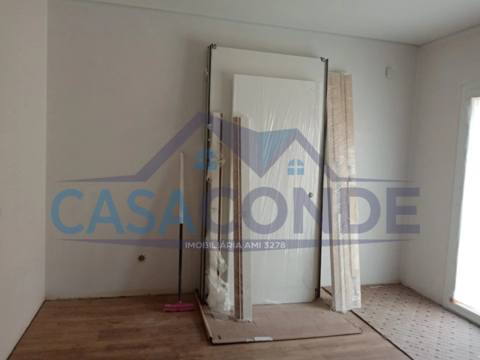 Moradia T4 para Venda em Fernao Ferro Foto 8