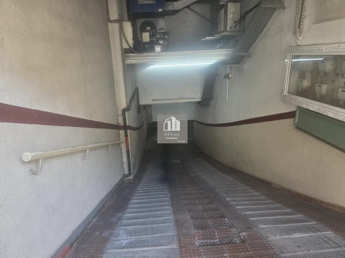 Loja para Venda em Almada, Cova da Piedade, Pragal e Cacilhas Foto 10