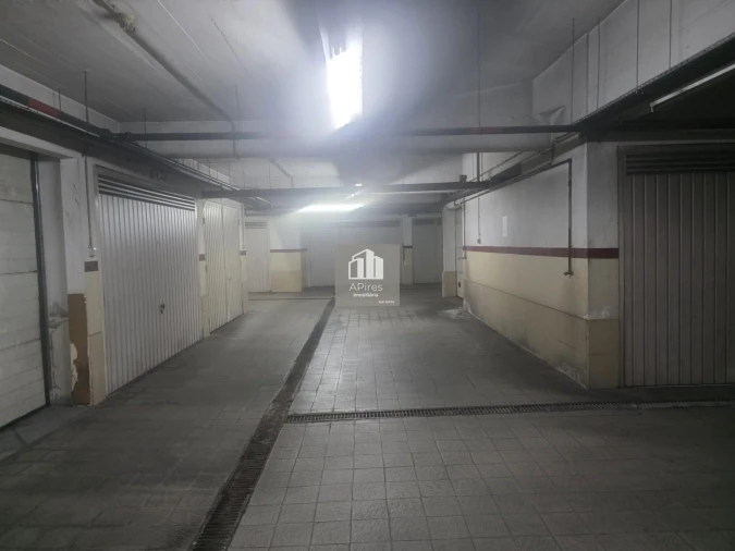 Loja para Venda em Almada, Cova da Piedade, Pragal e Cacilhas Foto 13