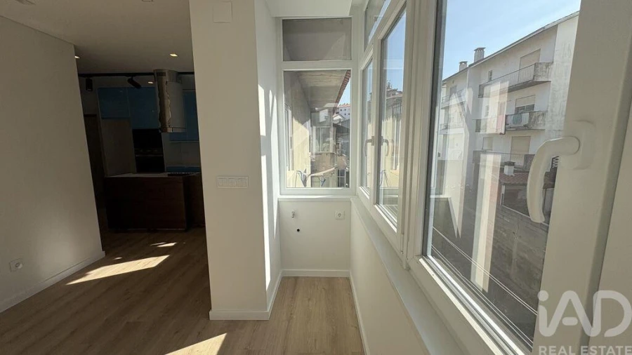 Apartamento T3 para Venda em Tavarede Foto 3