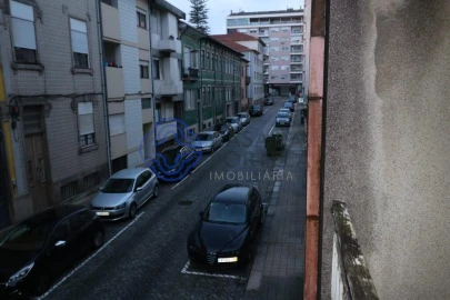 Apartamento T3 para Venda em Lordelo do Ouro e Massarelos