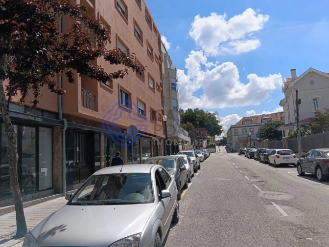 Apartamento T3 para Venda em Lordelo do Ouro e Massarelos Foto 2