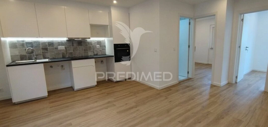 Apartamento T2 para Venda em Póvoa de Santa Iria e Forte da Casa Foto 1