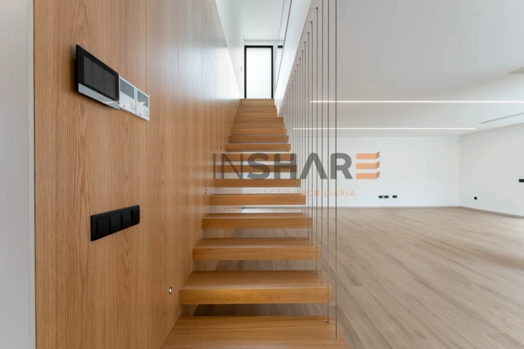 Moradia T4 para Venda em Lagos (São Sebastião e Santa Maria) Foto 20