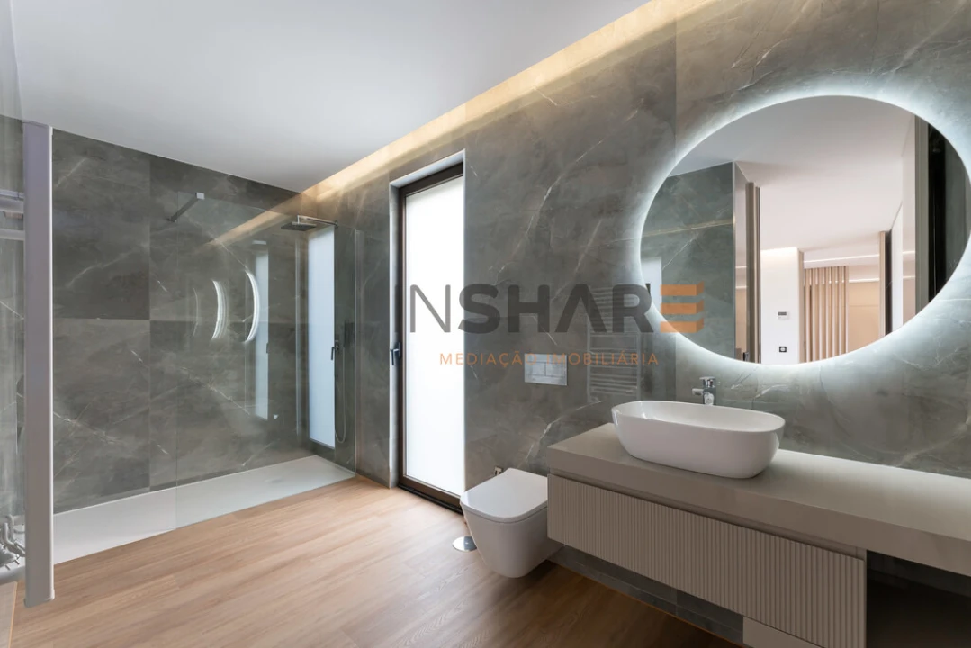 Moradia T4 para Venda em Lagos (São Sebastião e Santa Maria) Foto 19