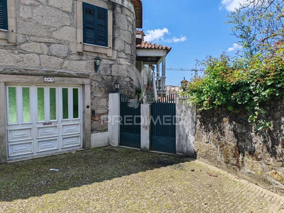 Moradia T6 para Venda em Ermesinde Foto 3