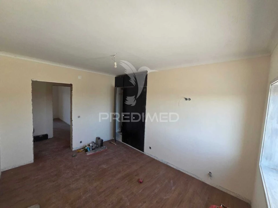 Apartamento T2 para Venda em Vilar de Andorinho Foto 13