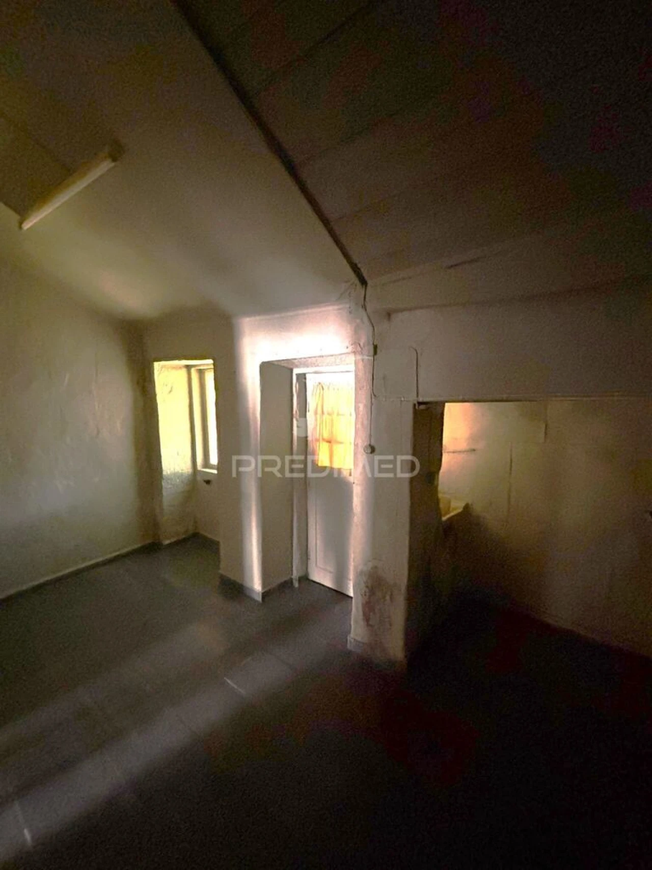 Moradia T1 para Venda em Angra (Nossa Senhora da Conceição) Foto 7