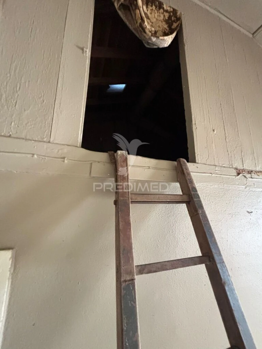 Moradia T1 para Venda em Angra (Nossa Senhora da Conceição) Foto 10