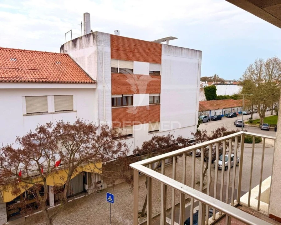 Apartamento T3 para Venda em Sines Foto 4