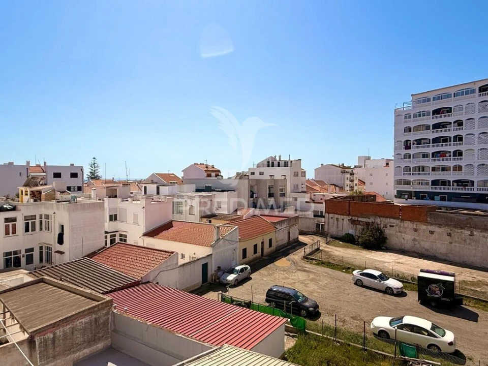 Apartamento T3 para Venda em Sines Foto 8