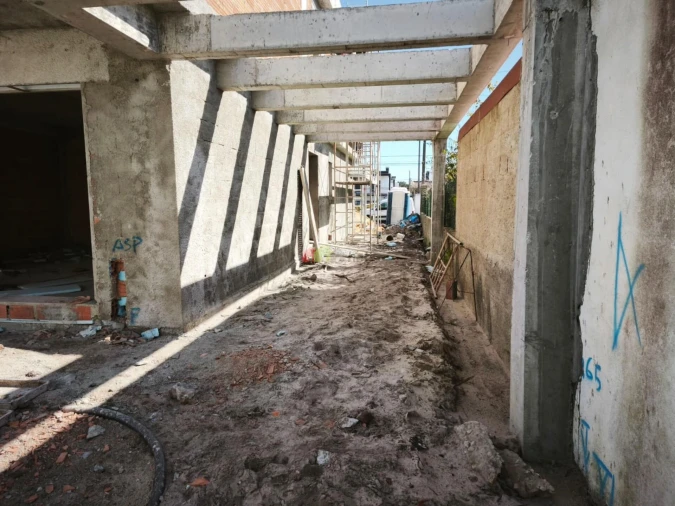 Moradia T4 para Venda em Fernao Ferro Foto 3