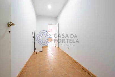 Moradia T2 para Venda em Paranhos
