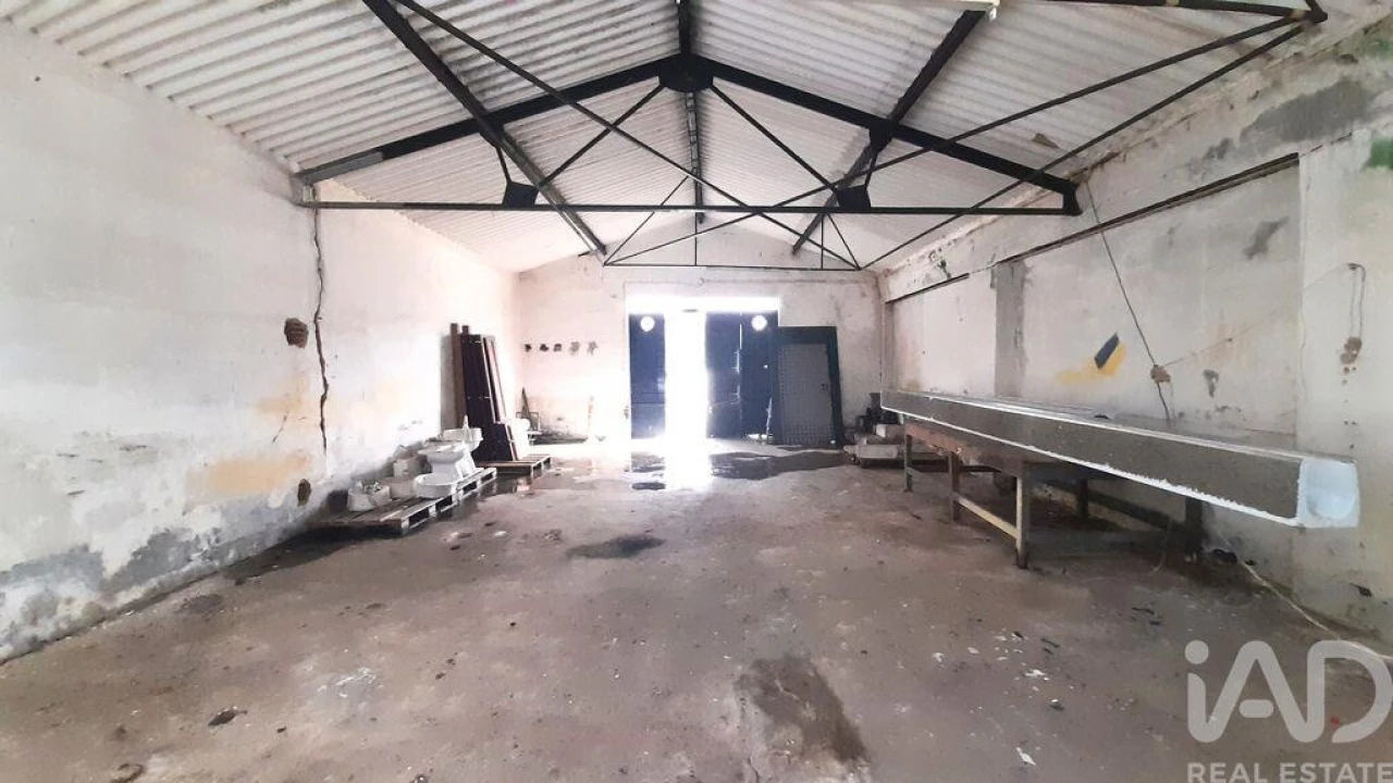 Armazém para Arrendamento em Barbacena e Vila Fernando Foto 12