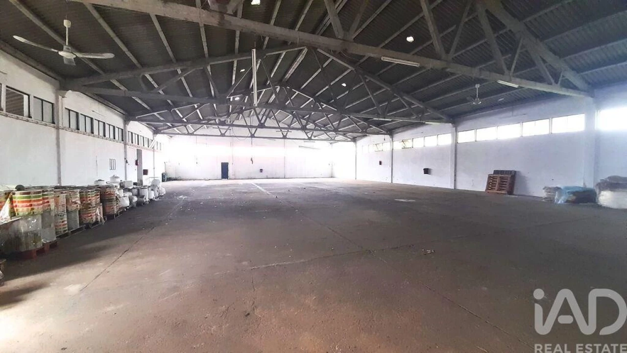 Armazém para Arrendamento em Barbacena e Vila Fernando Foto 7