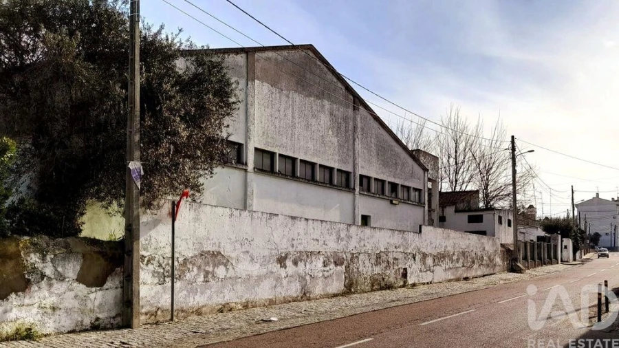 Armazém para Arrendamento em Barbacena e Vila Fernando Foto 2