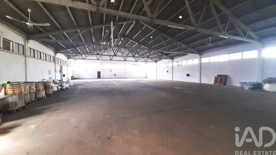 Armazém para Arrendamento em Barbacena e Vila Fernando Foto 7