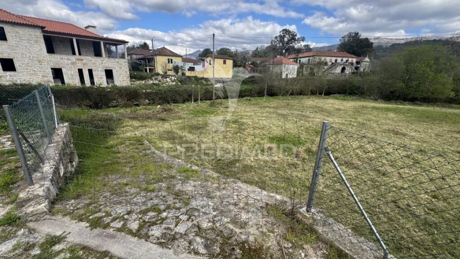 Terreno para Venda em Alvora e Loureda Foto 14