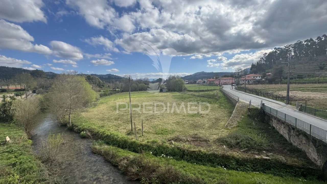 Terreno para Venda em Alvora e Loureda Foto 8