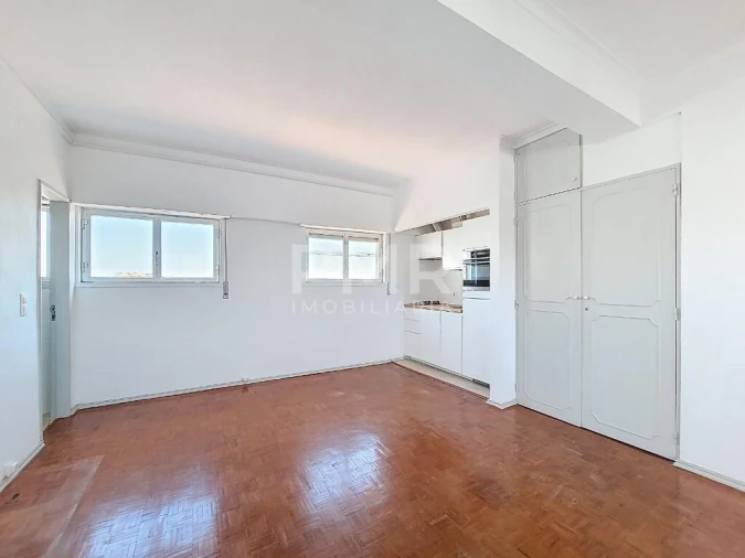 Apartamento T1 para Venda em Massamá e Monte Abraão Foto 10